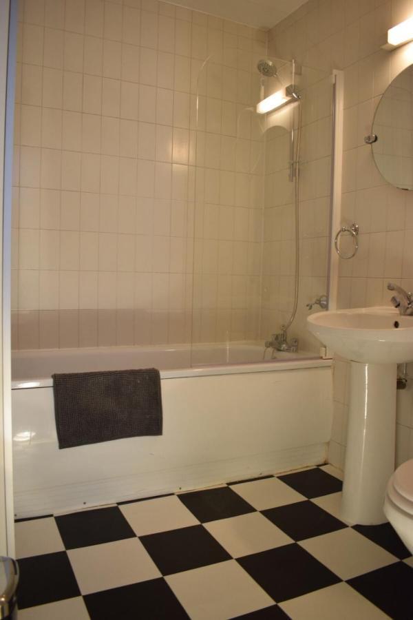Spacious 2 Bedroom Flat in Beautiful Maida Vale Londres Exterior foto
